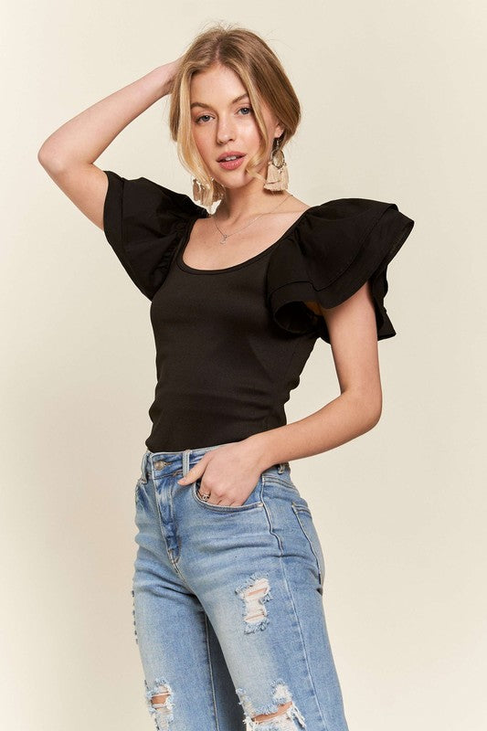 WOMAN IN LOVE Ruffled sleeved top